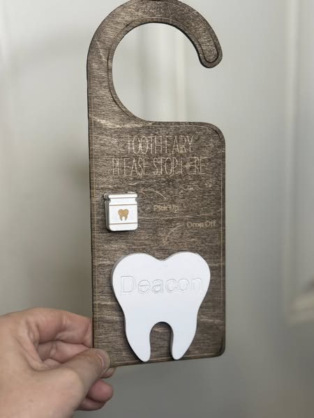 ✨ Tooth Fairy Door Hanger – Personalized Magic for Kids ✨